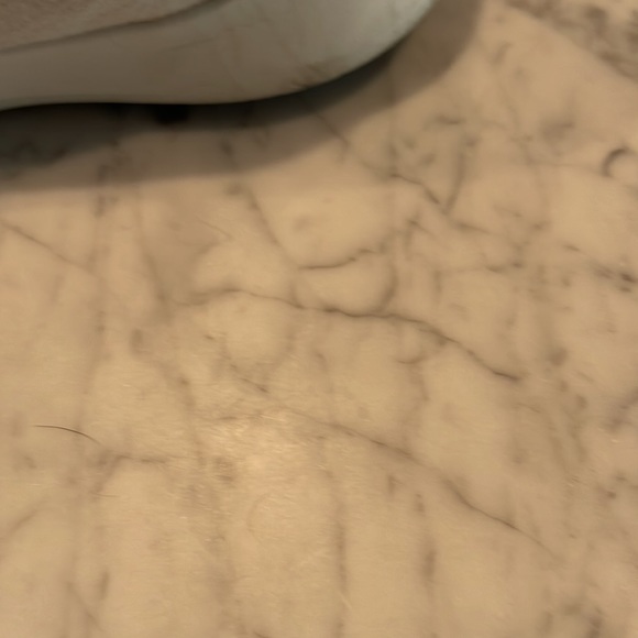 All White Allbird Men’s 11 Wool Runners - Picture 10 of 14